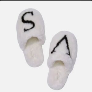 Victoria's Secret White Fuzzy Slippers, Size Small